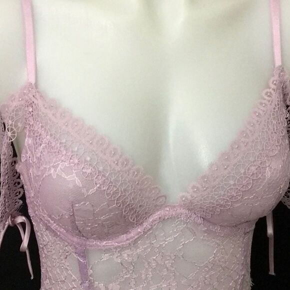 New Victoria’s Secret Body cup lining - Picture 5 of 8